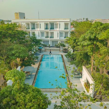 Elysium Suite Ciudad de Siem Riep Exterior foto