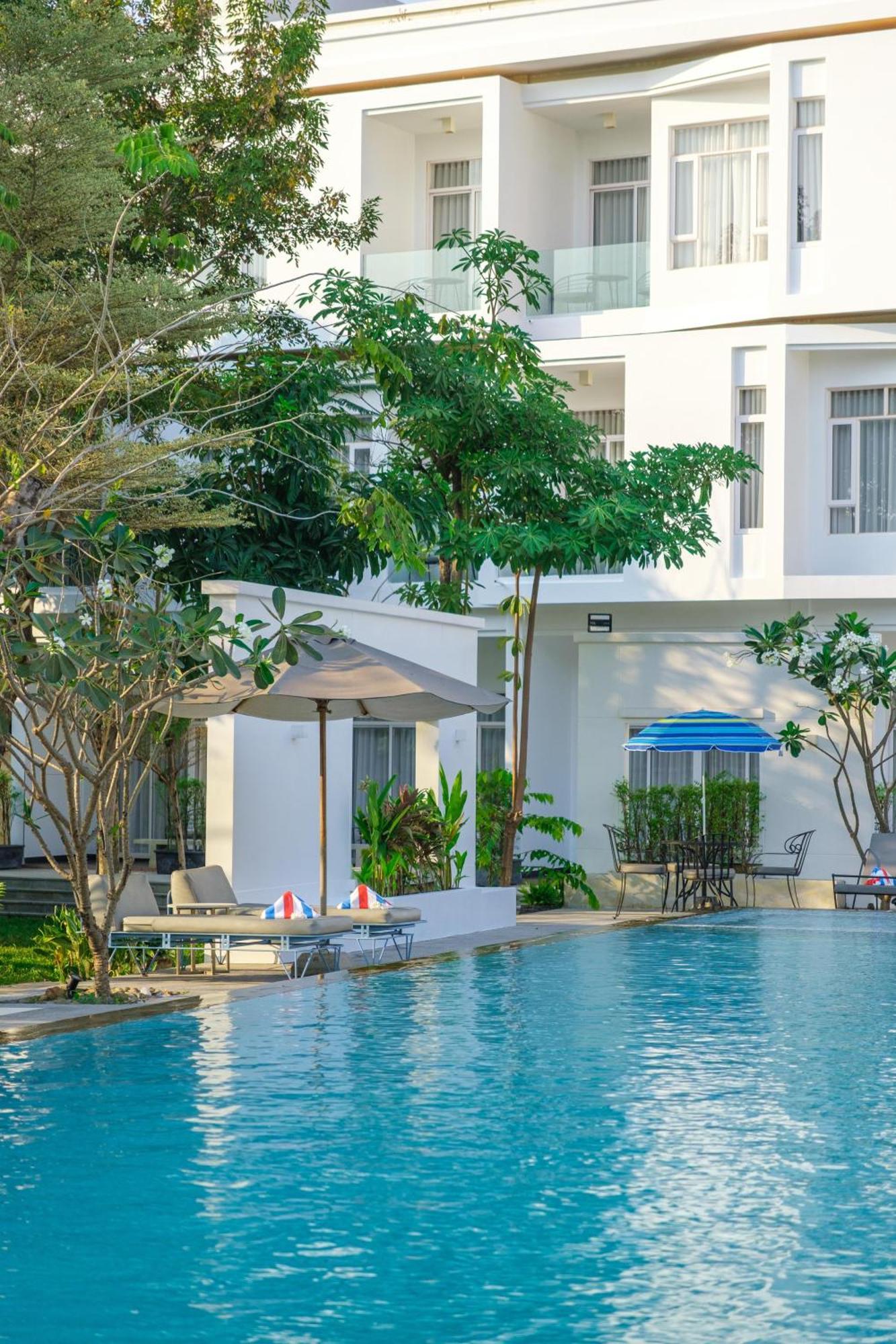 Elysium Suite Ciudad de Siem Riep Exterior foto