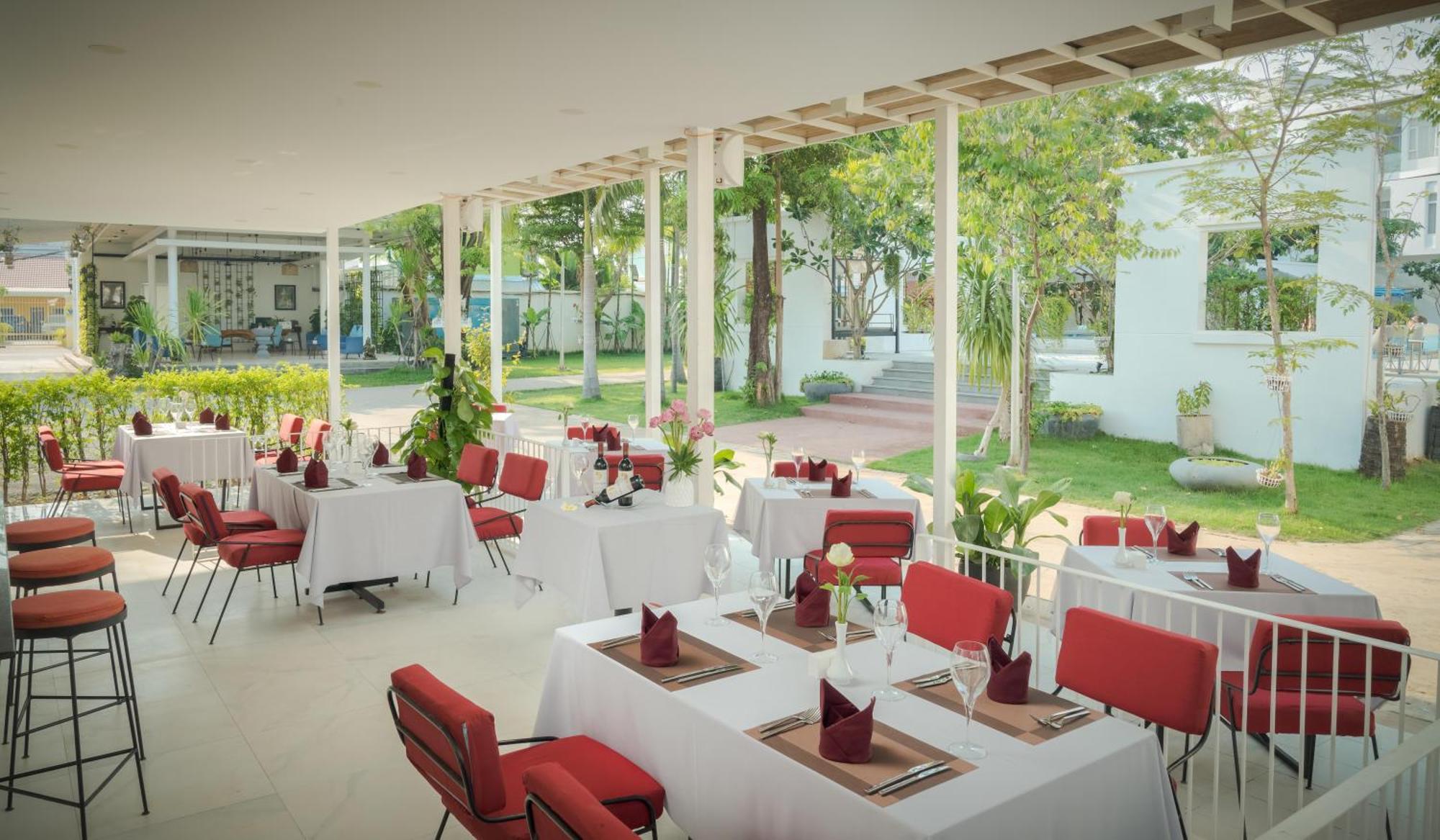Elysium Suite Ciudad de Siem Riep Exterior foto